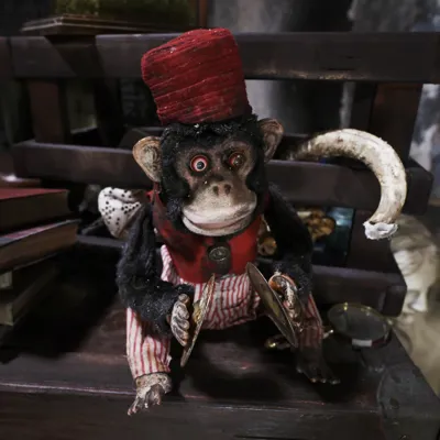 Pinpep London Dungeons Ghost 073R